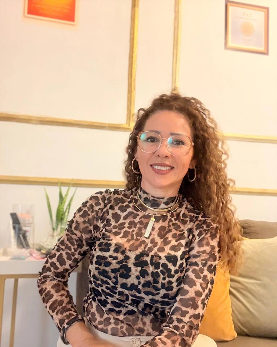 Eliane Romana em um momento de escuta